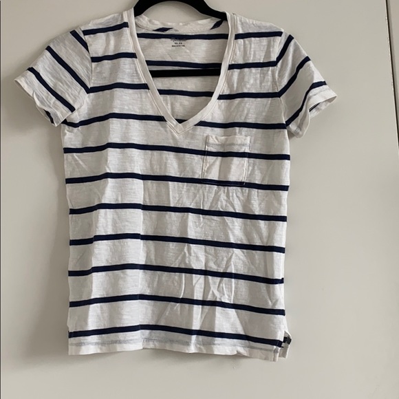 Madewell whisper cotton v-neck pocket tee - Picture 5 of 7